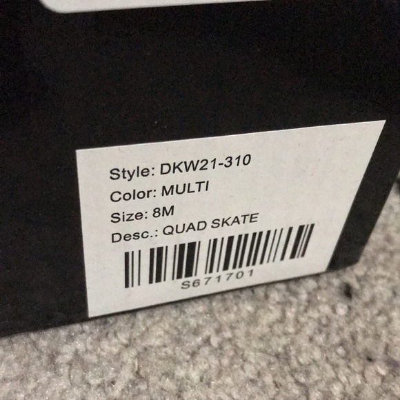 🦋🆕Dolls Kill x Winx Club LIGHT UP!”Fly To Freedom”Quad Roller Skates!BNIB🛼🦋 - Picture 15 of 17